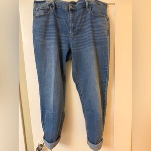Classic Old Navy Women's Boyfriend Jeans - Size 16.